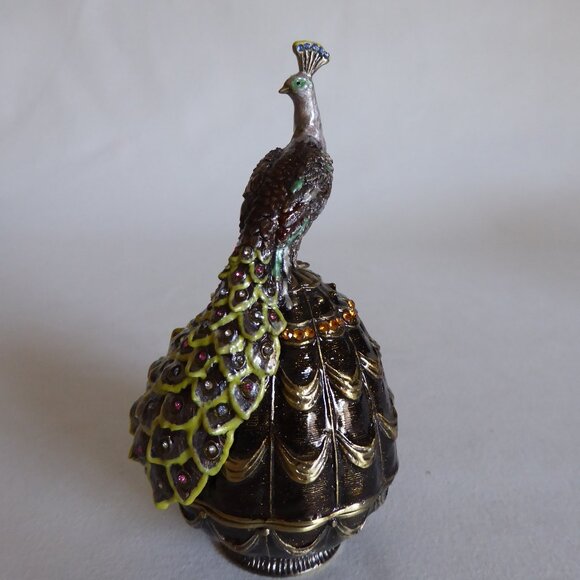 ENAMELED BEJEWELED PEACOCK ON EGG TRINKET BOX (NEW WITHOUT BOX) - Picture 6 of 12